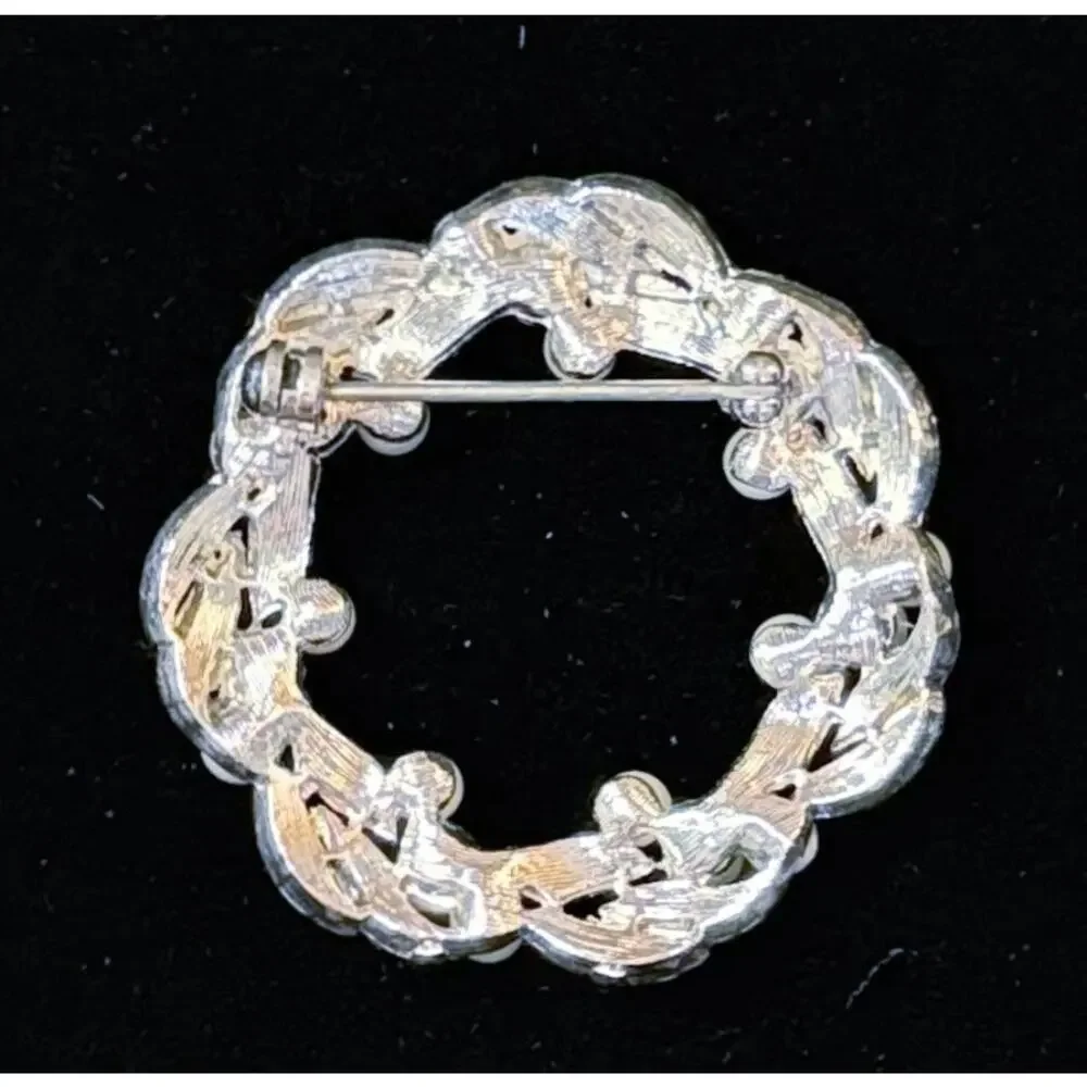 Vintage Silver-Tone Leaf Wreath Brooch with Faux Pearls | Mid-Century Circle Pin